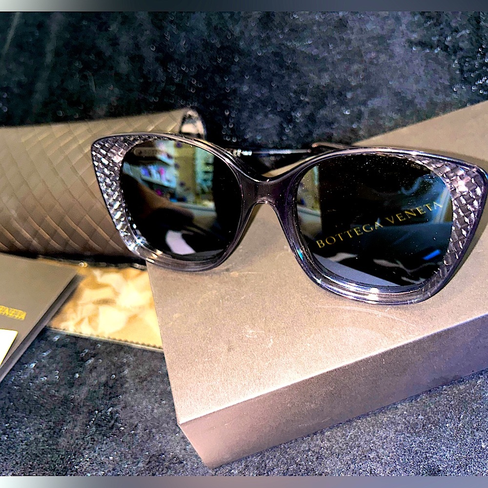 Bottega Veneta Glasses (Like New!)